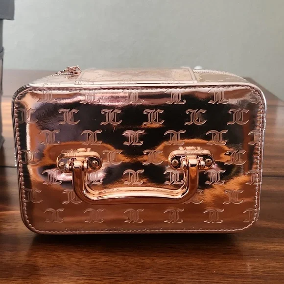 Juicy Couture Metallic Rose Gold Travel Cosmetic Case - Picture 3 of 16
